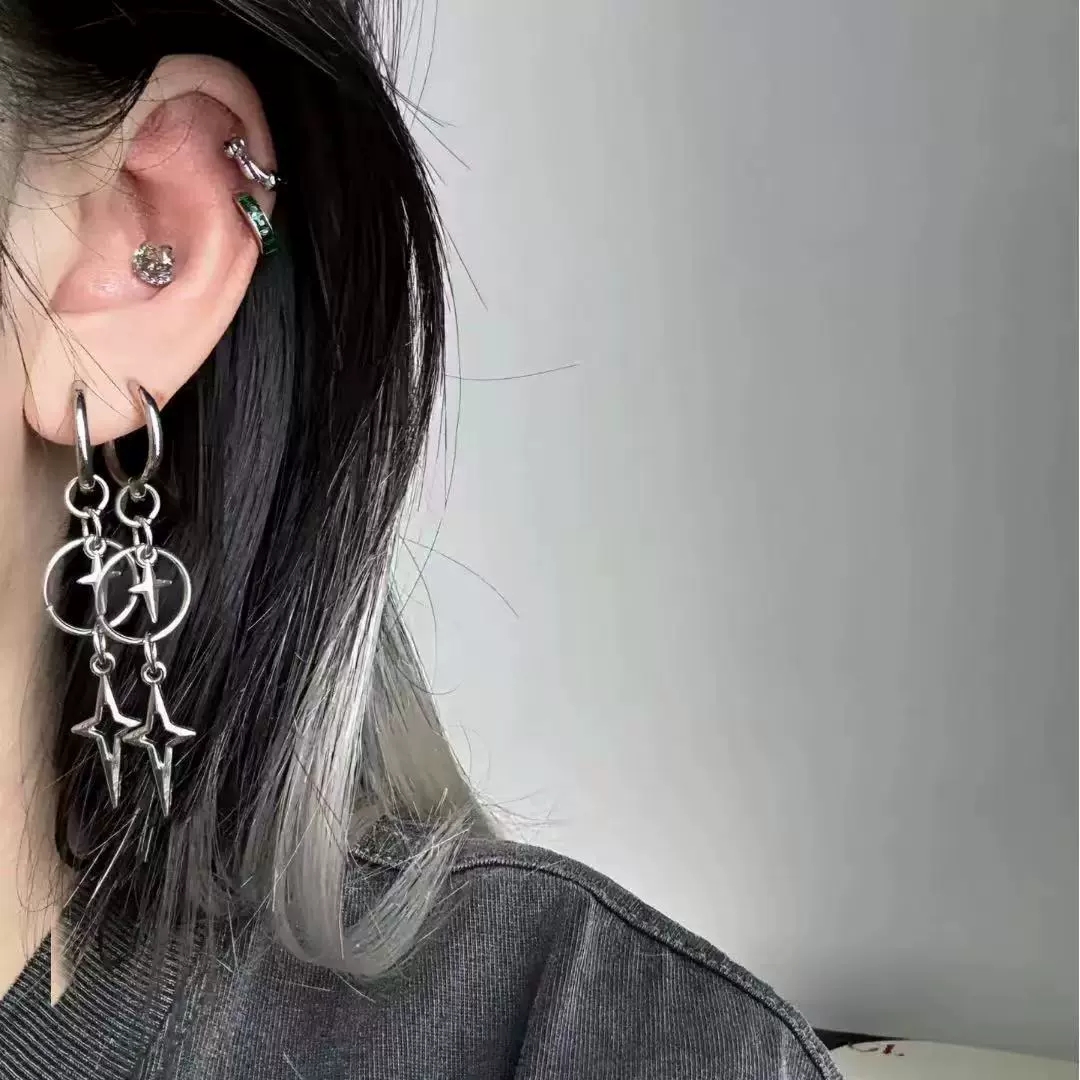 パーソナライズされたパンククロススターペンダントイヤリング男 - Men'S Accessories In The 90S のレビューと価格